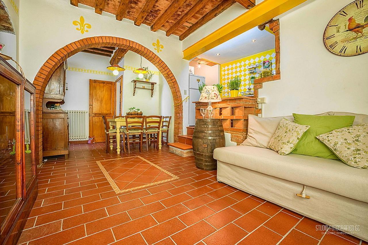Tognazzi Casa Vacanze - Casa Il Giglio تْشيرتالدو المظهر الخارجي الصورة