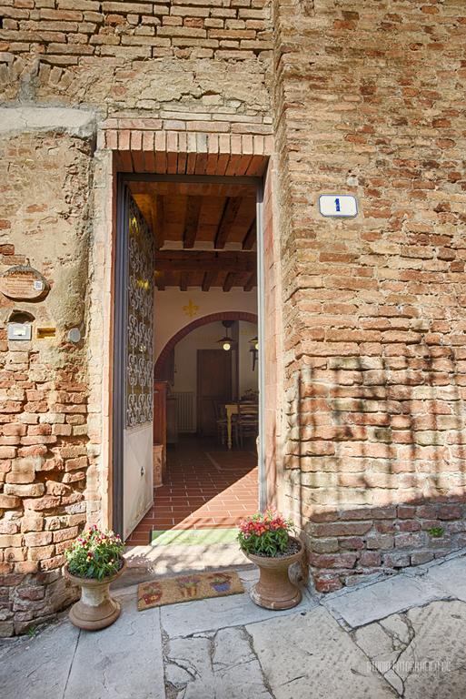 Tognazzi Casa Vacanze - Casa Il Giglio تْشيرتالدو المظهر الخارجي الصورة